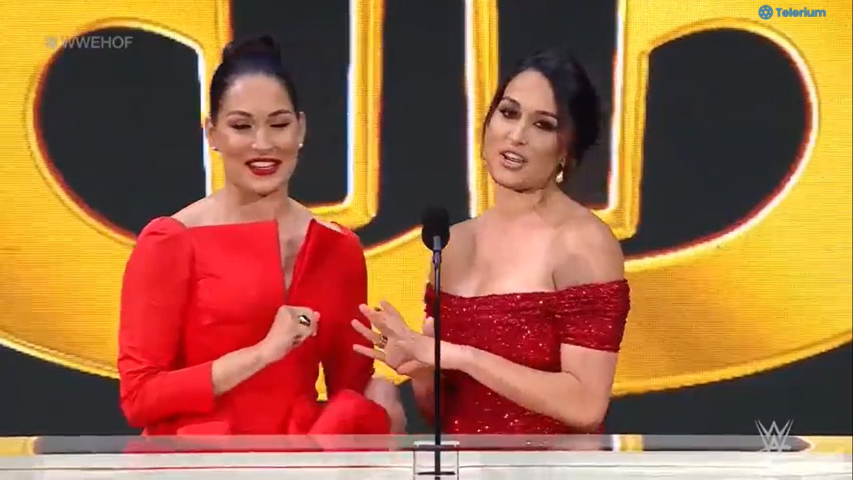 BellaSourceOrg's tweet image. #BrieBella #NikkiBella #TheBellaTwins #TwinMagic #BellaArmy #FearlessNikki #BrieMode #WWE #Wrestlemania #WWEHOF

(@BellaTwins)