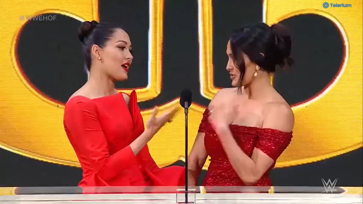 BellaSourceOrg's tweet image. #BrieBella #NikkiBella #TheBellaTwins #TwinMagic #BellaArmy #FearlessNikki #BrieMode #WWE #Wrestlemania #WWEHOF

(@BellaTwins)