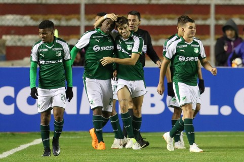Data1924's tweet photo. 📝📊🇧🇴17 visitas de equipos colombianos a Bolívar (Libertadores + Sudamericana)
1 victoria
5 empates
11 derrotas
El único equipo que ganó fue el Deportivo Cali y esa fue la última vez que un equipo colombiano fue allá
2/Agosto/2018 - Sudamericana
Bolívar 1 - Cali 2
#Data1924 https://t.co/Aw4Wzs9gse