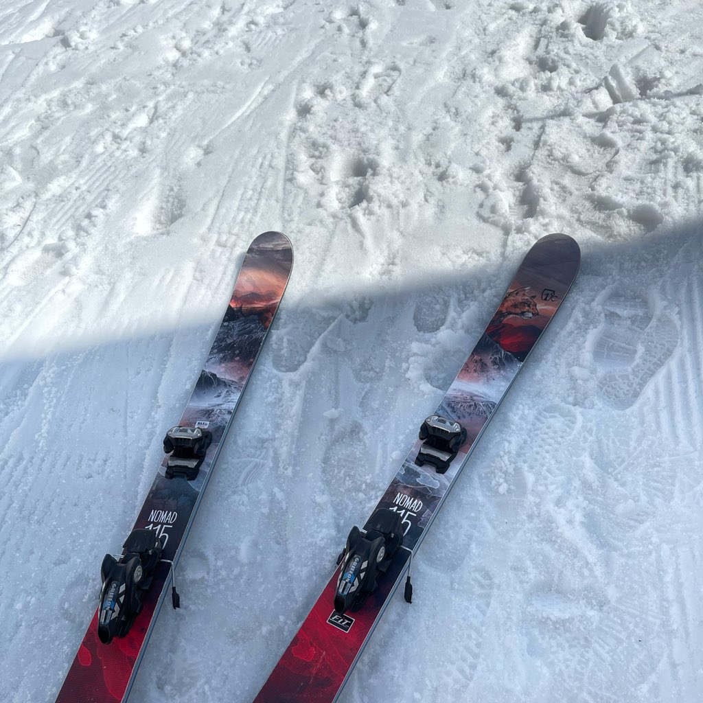 sorauminet's tweet photo. 春のクリーミーな雪にも #lcelantic #nomad115 https://t.co/oo8b8EH1hk