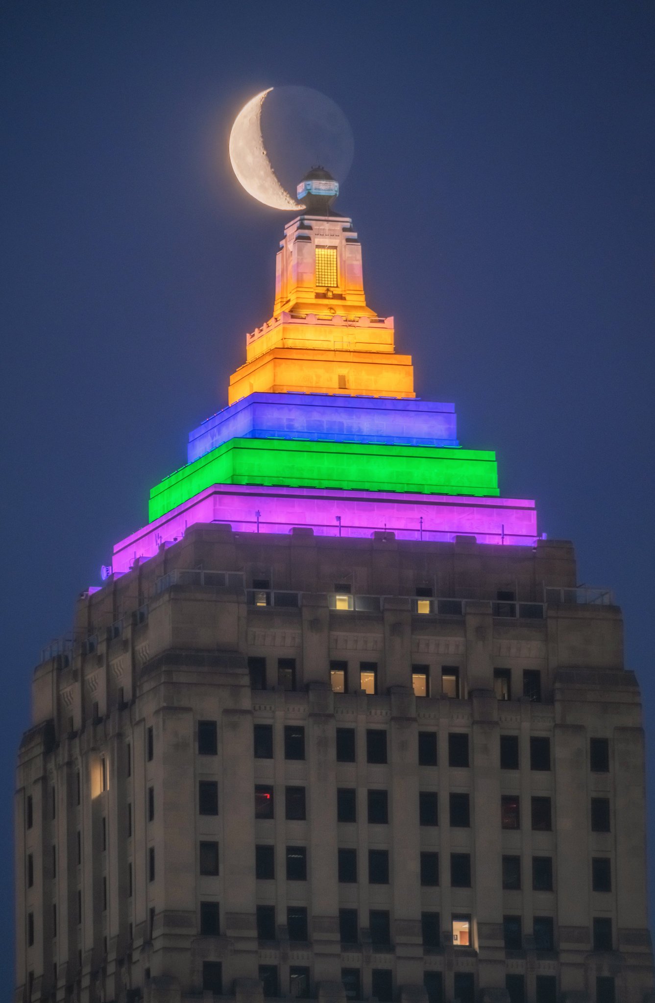 Dave DiCello on Twitter "Another view of the moon this morning, this