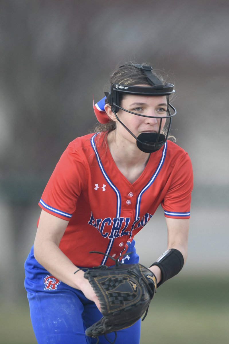 hs_richland's tweet photo. Pictures from today’s game. The future is looking bright. Great job ladies! Pictures by Suzie Leittenberger! Her work is awesome! https://t.co/ber8bcKDea