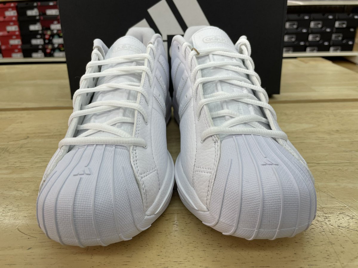gallery2basket's tweet photo. 【新商品入荷】
adidas Pro Model 2G Low
(FX7099)

https://t.co/hnBlYqMPeT

#gallery2 #ギャラリー2 #ギャラ2 #バスケットボール #バスケ #basketball #adidas #adidasbasketball #adidasbounce #adidaspromodel #nba #GALLERY2 #40周年 #買いたいより会いたい #そんなお店を目指して https://t.co/akcxMynA6u