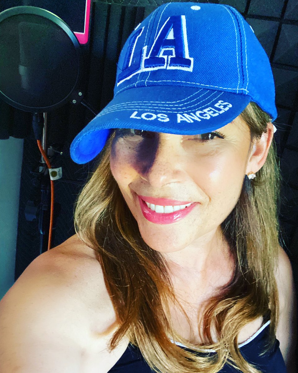 MarabinaJaimes's tweet photo. #VORocks #ILoveLA #HomeSweetHomeStudio https://t.co/smc4fCdzpf