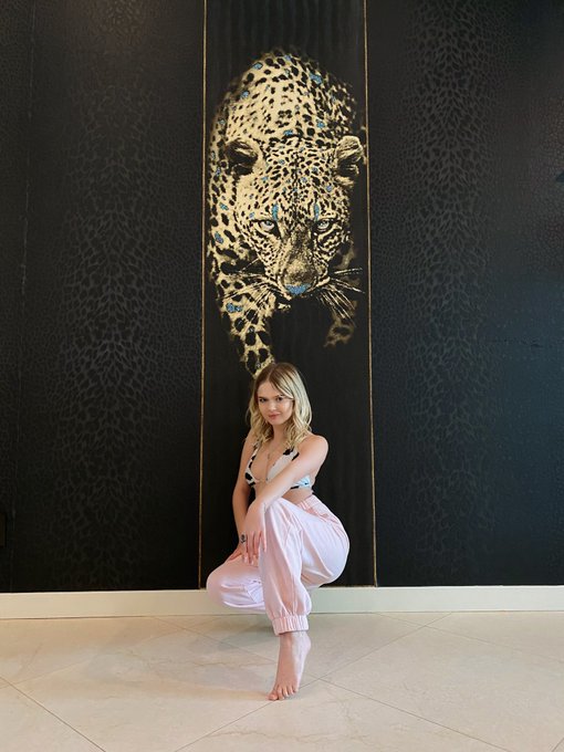 Watch coco lovelock's leaked NSFW photo on TwXstars