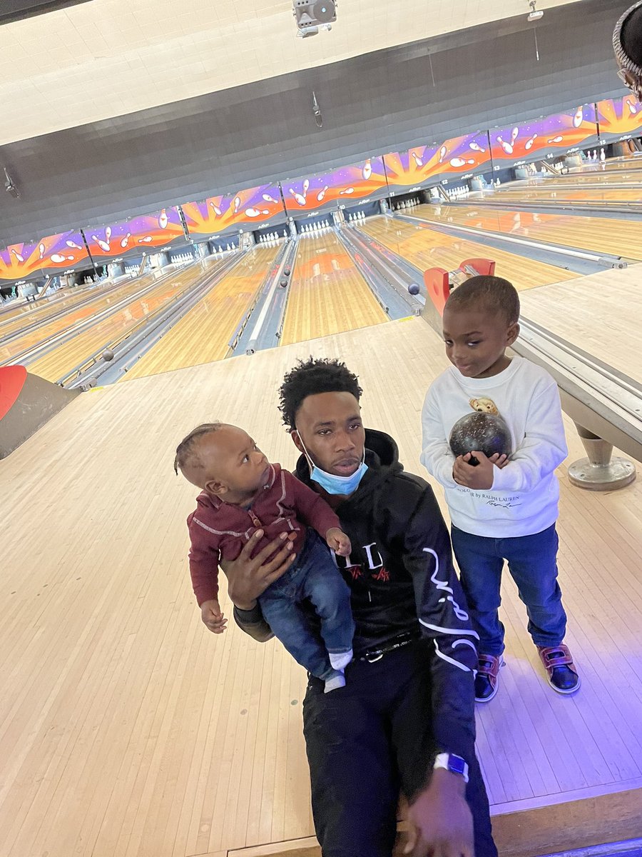rip__marcus's tweet photo. Life succs but I kno once I’m gone these 2 Lil people gonna be proud of me.. they love me unconditionally no matter my FLAW I’m good wit them & that’s all I want I wont let a pussy nicca get me cause I’m really that fr call my bluff🤷🏾♂️ sincerely #BigGRAPE🍇 https://t.co/NCMLK89q2k