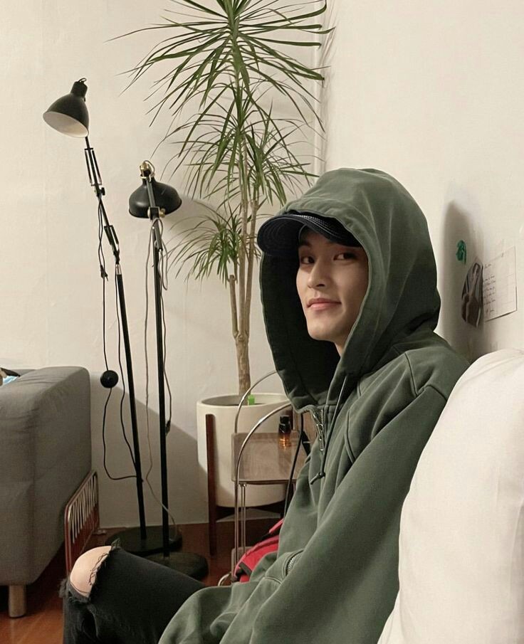 call me meki tweet media