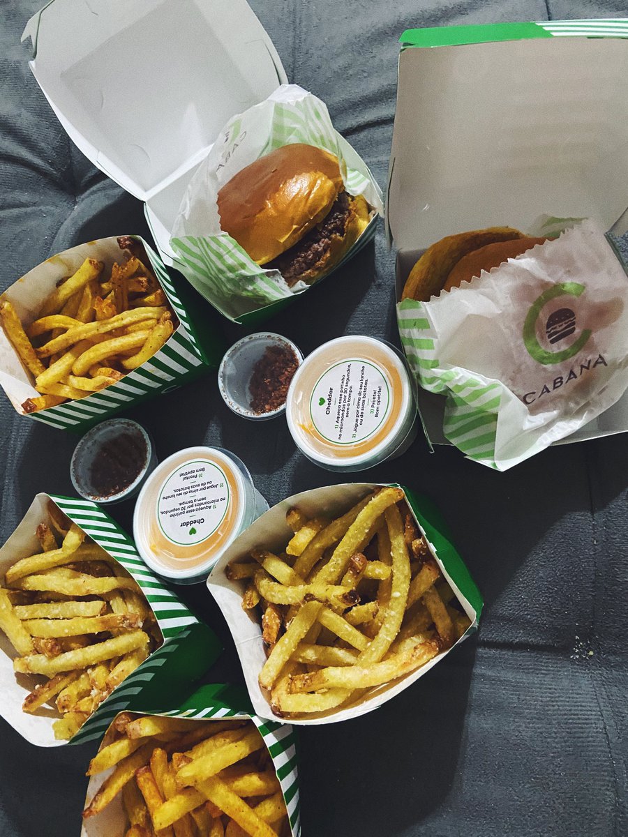 gichavesoficial's tweet photo. Girls night https://t.co/TgfyCKfzD8