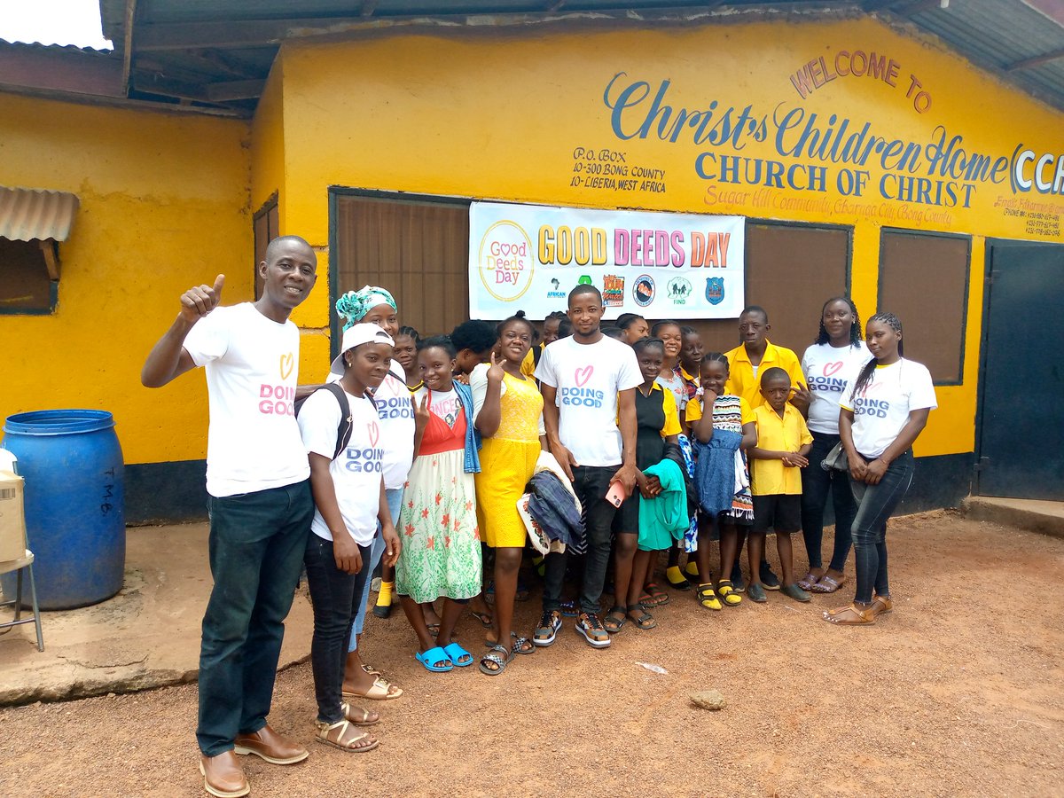AfricanUpliftm1's tweet photo. Our visit to the Christ Children Orphanage home in Sugar Hill, Gbarnga.
Donation of clothes to the kids https://t.co/Lx6ejC3dNz
