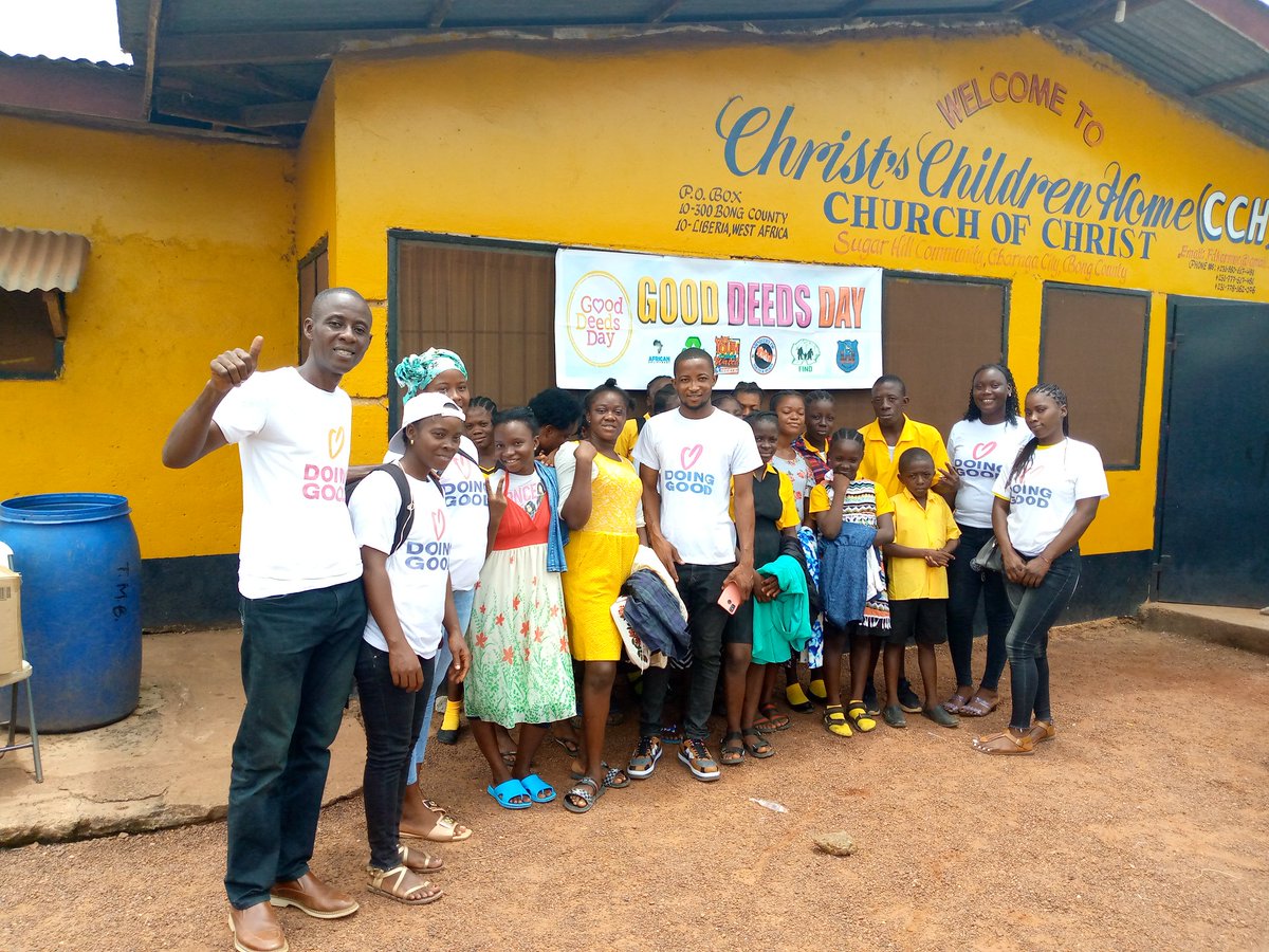 AfricanUpliftm1's tweet photo. Our visit to the Christ Children Orphanage home in Sugar Hill, Gbarnga.
Donation of clothes to the kids https://t.co/Lx6ejC3dNz