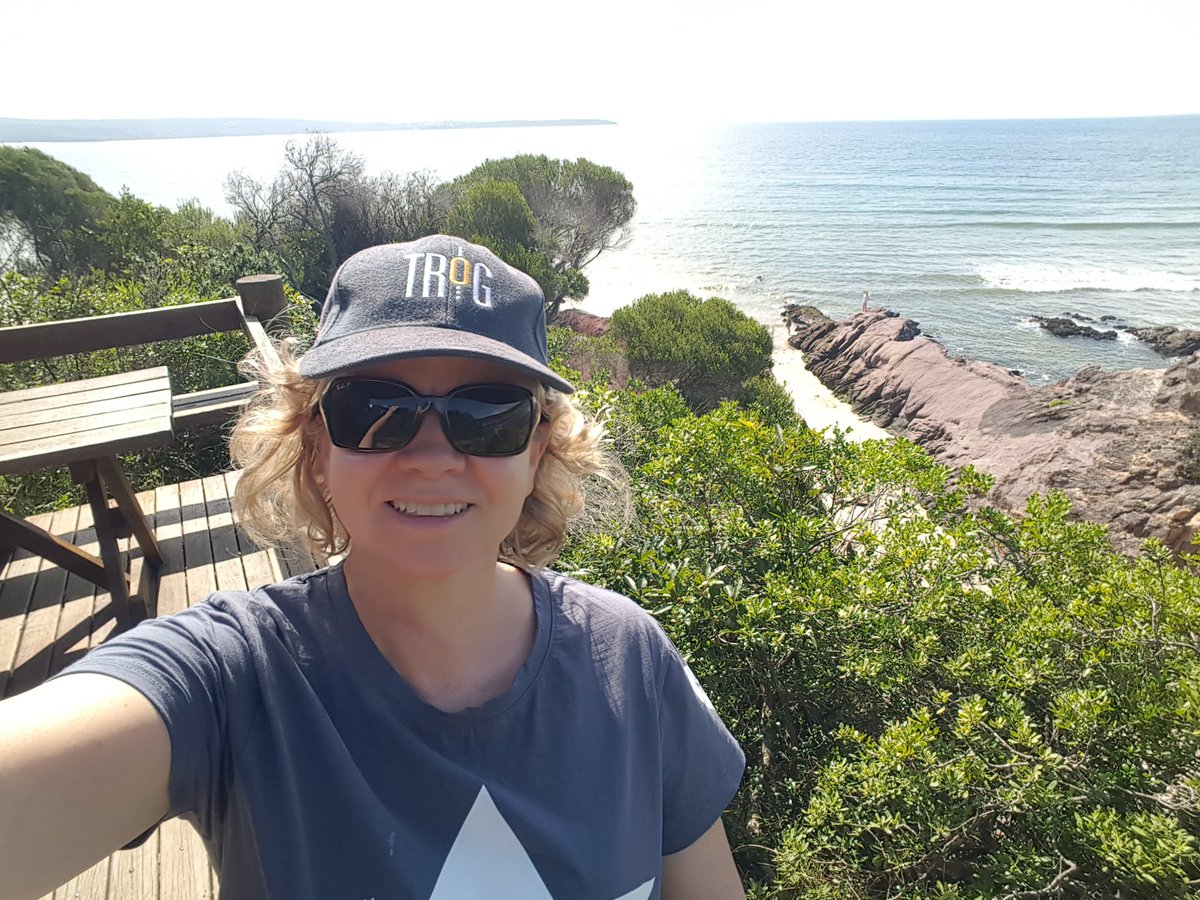 alison_cray's tweet photo. Thanks to every Victorian who #stayedathome last year and #gottested for symptoms- I'm able to enjoy a holiday at the beach😄🌞 https://t.co/qzI3ZgKIM9