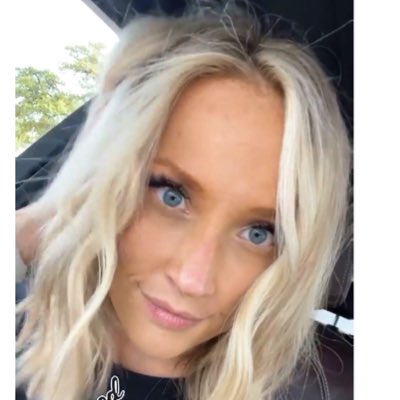 laurenwrong_'s tweet photo. 👱🏻‍♀️#NewProfilePic https://t.co/DG0pK6yIYI