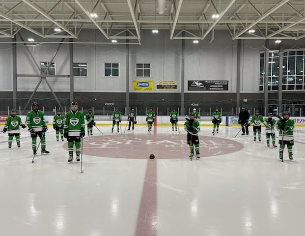Our Stars U14s at practice, standing in their greens in support &amp; remembrance of the Humboldt Broncos!💚💛 #HumboldtStrong