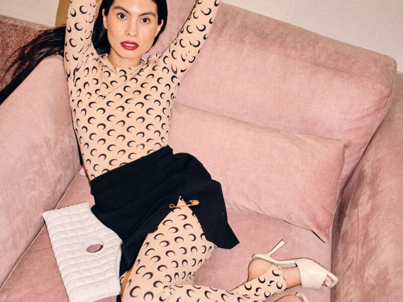 MeowMag's tweet photo. “Es fácil hacer una buena acción frente a muchas personas pero es un logro hacerlo solo para una misma” 🍭🍬 #FERMILLAN es nuestra musa y emprendedora mexicana favorita en esta entrega de #INSPOWER X @farfetch 🎀💘💓Lee la entrevista y todos sus looks en https://t.co/fcTzKy0LSP https://t.co/7bysvMNy24