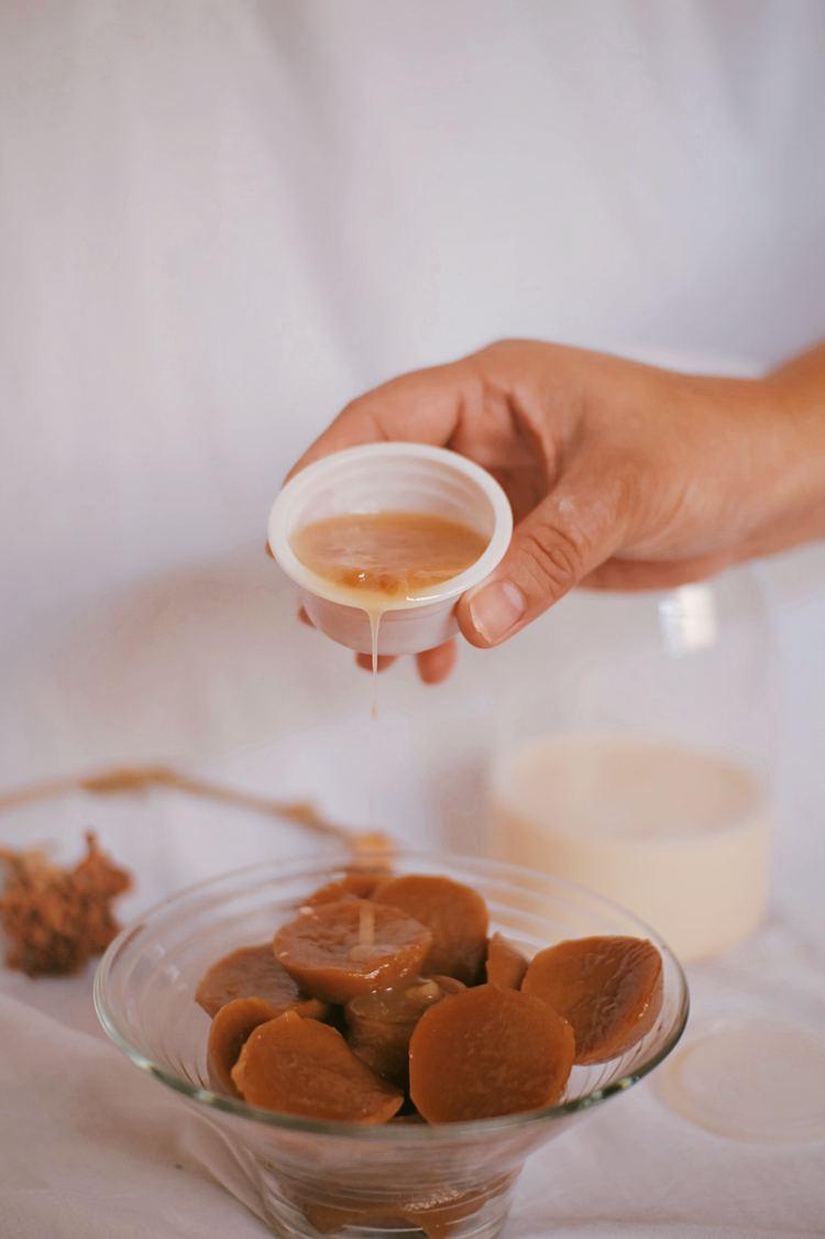LoveMariaElle's tweet photo. Maria's Kutsinta with Caramel sauce #kutsinta #merienda #qcdesserts #supportlocal https://t.co/qQ7C68LgYe