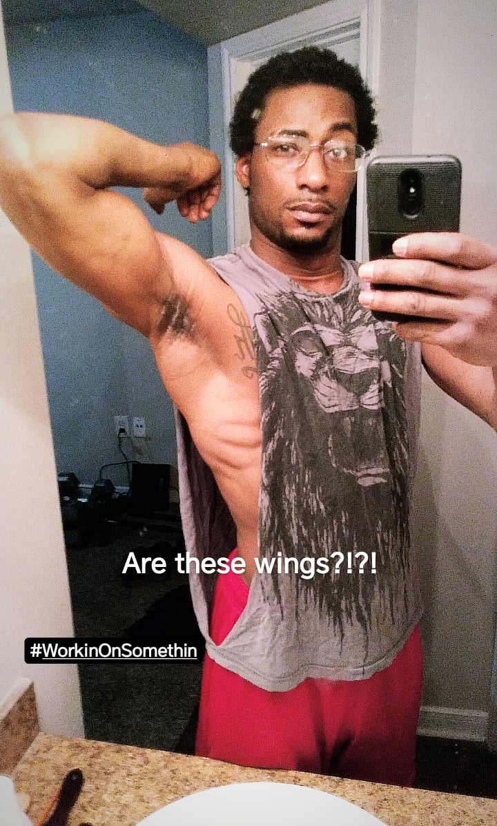 ScarProphet's tweet photo. #WorkinOnSomethin #Wings #NoRedBull #iWantMuscles https://t.co/8BQPy0GYEM