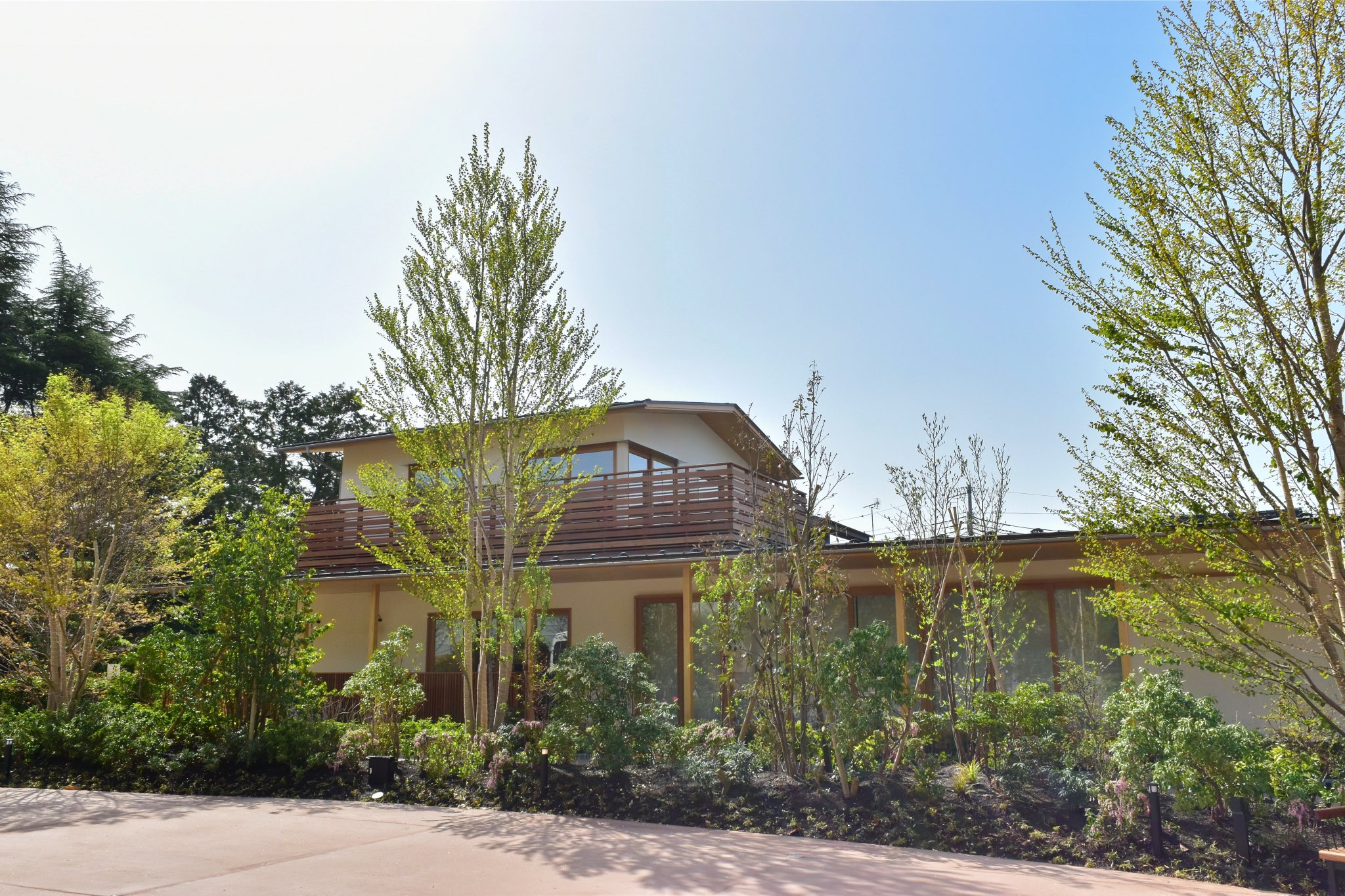氷川会館 川越氷川神社 ご報告が遅くなりました 川越 氷川神社直会殿 4月3日無事に開業いたしました なおらいでん と読みます 神事の後の直会 そして結婚式後の会食などにご利用いただけます T Co Smcd5fkrkz Twitter