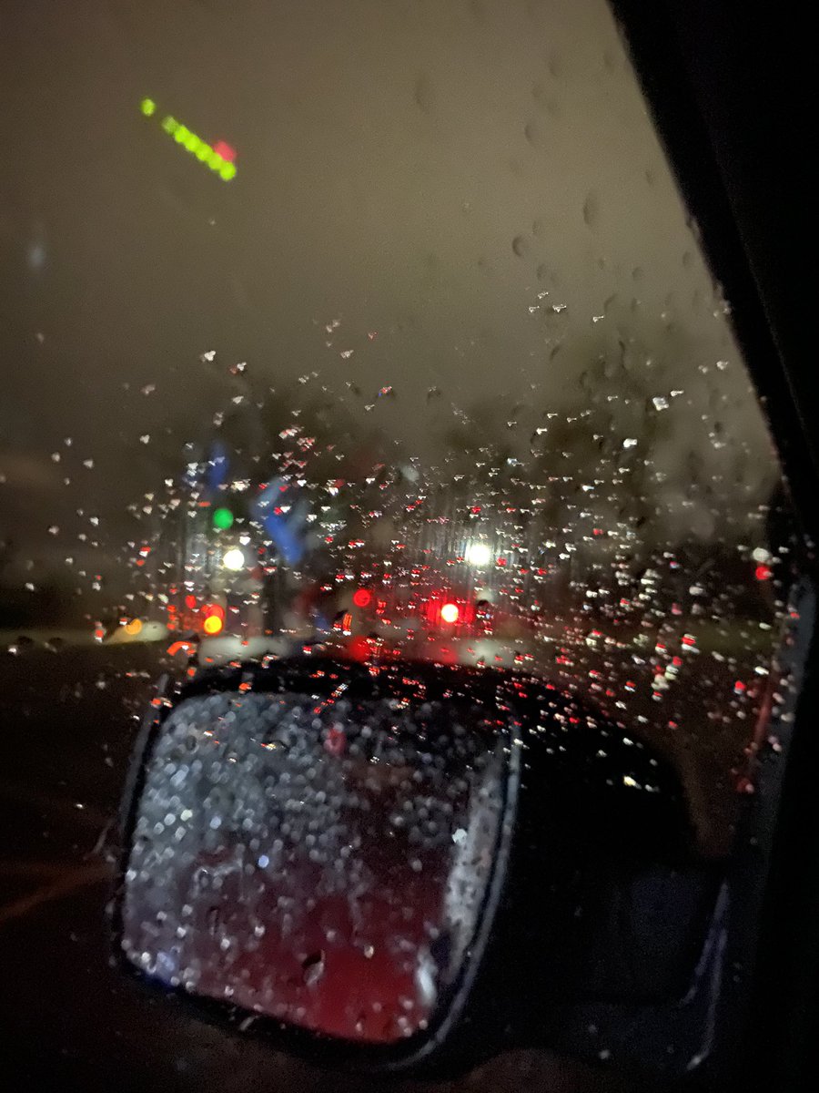 It’s still raining... follow us for more weather updates.  #wcsostreettweets https://t.co/NEEtMnxCLw