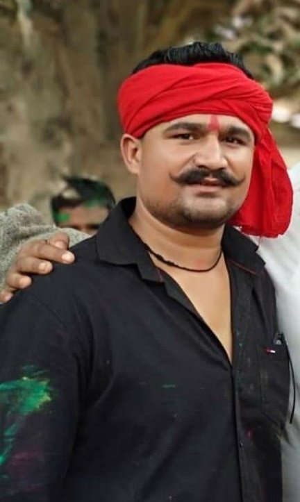 RJDforIndia's tweet photo. इधर @yadavtejashwi जी प्रेस कॉन्फ्रेंस करने बैठे, उधर #मधुबनी_नरसंहार का मुख्य आरोपी प्रवीण झा गिरफ्तार!

@NitishKumar और @bihar_police की कारस्तानी समझ रहे हैं ना आप?
या अब भी कोई शंका है? https://t.co/jFSwDHyEGd