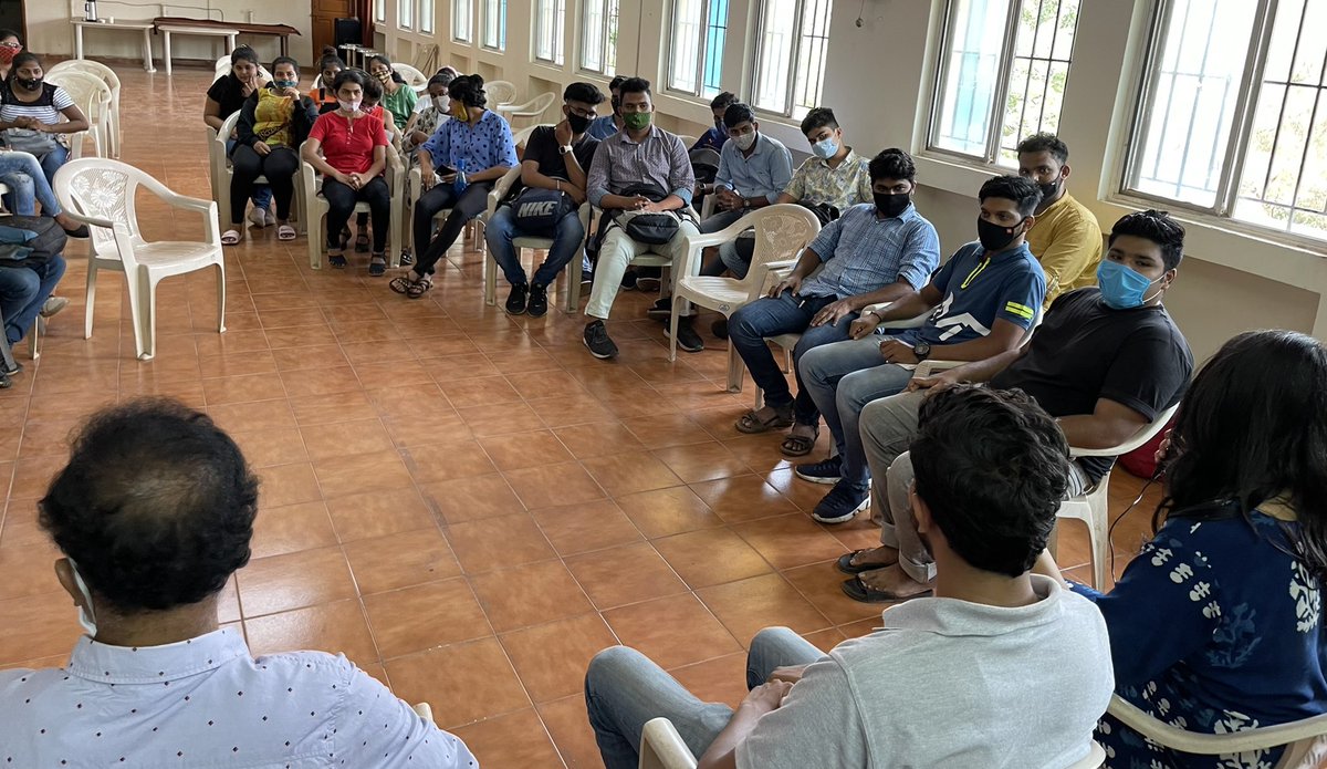 aicgim's tweet photo. Team @aicgim #Meetathon at @GovtofGoa Government Polytechnic Panjim interacting with students and answering their questions about #Startup #StartingUp The energy of students is great and support from faculty is encouraging. https://t.co/VdmKCHNc8m