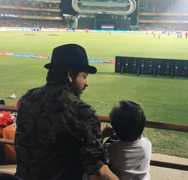 iam4sunrise's tweet photo. .@iamsrk good morning to my favourite boys.
Those beautiful memories of seeing u both together.
Bless the best father & son Jodi.
#SRK & #AbRam attended the first Match of KKR #IPL10
#KKR Won the Match.
( 7 Apr 2017) https://t.co/oTlraDAZEW