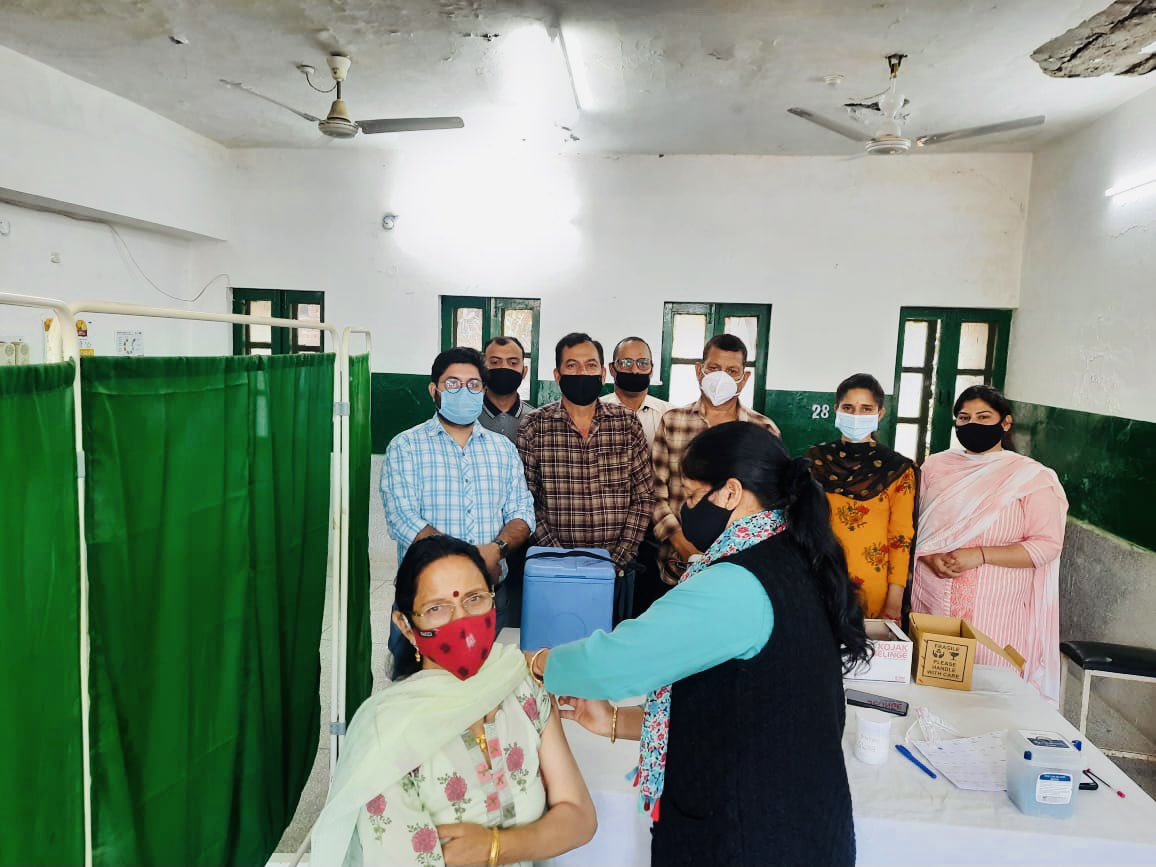 Kangana Ranaut tweet media