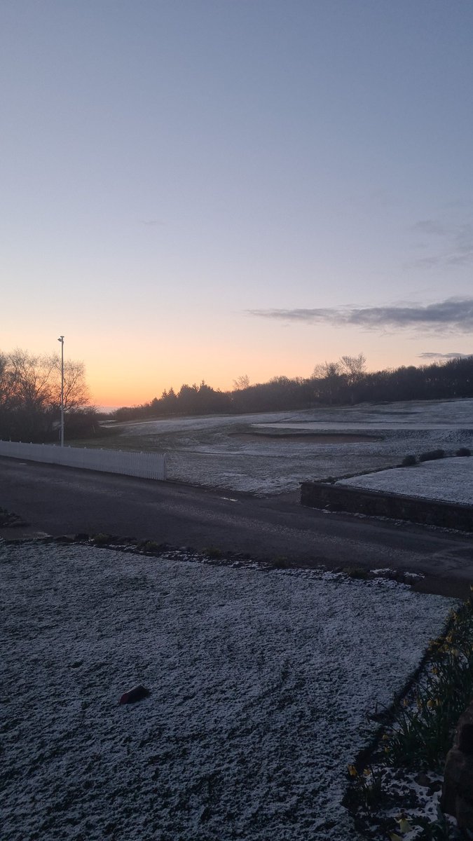 StanedgeGC's tweet photo. Good morning everyone!
Due to a dusting of snow and then freezing temperatures we are unfortunately unable to open the course this morning!
Let's hope for better weather soon so we can get back at it ⛳ #teamstanedge https://t.co/YZTVqDqhK4