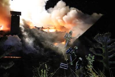 Grote brand verwoest monumentale boerderijwoning in Ommeren..