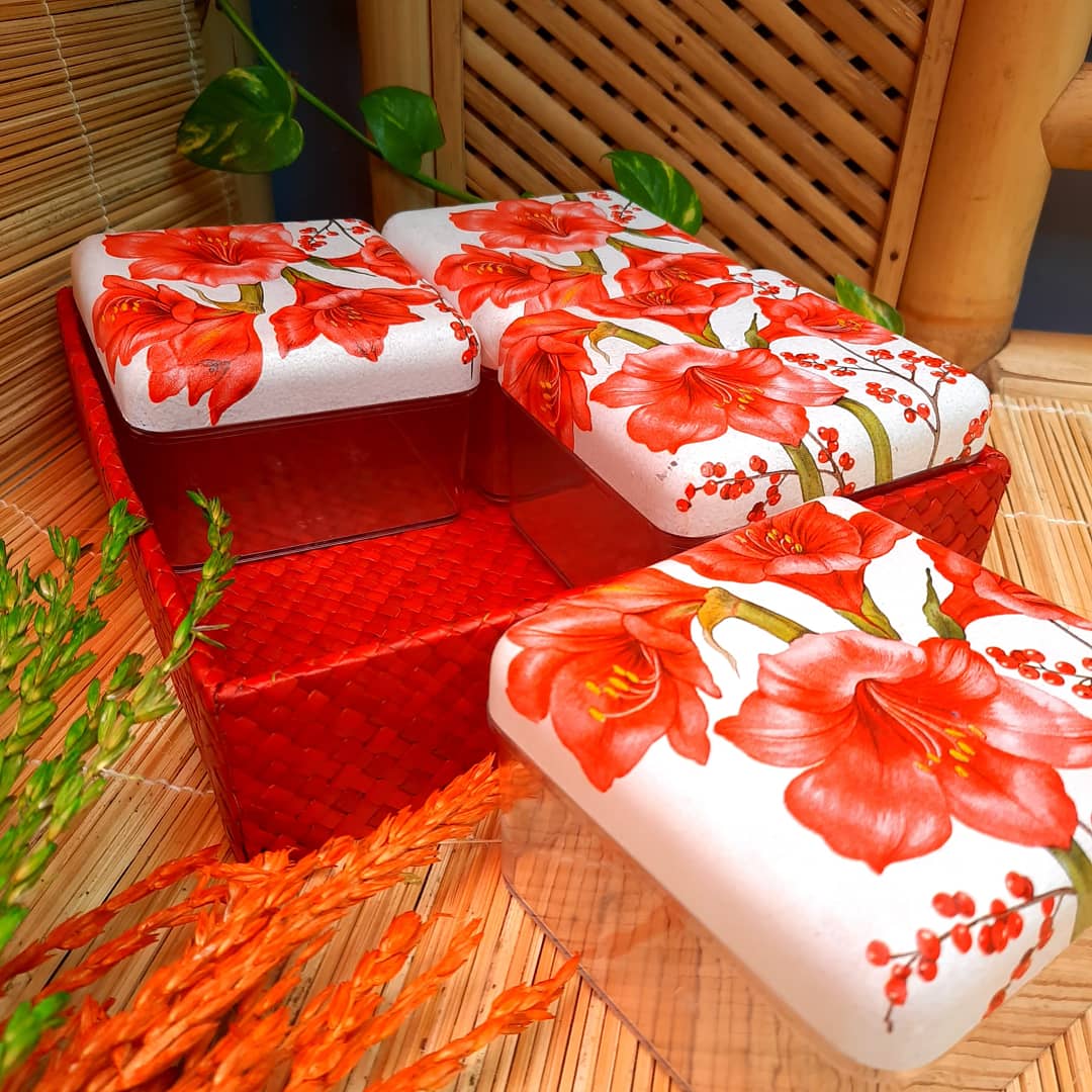 _oeli's tweet photo. Stoples decoupage buat kue Lebaran ada di IG nya @asrifloracraft https://t.co/B4KMMzd3rK