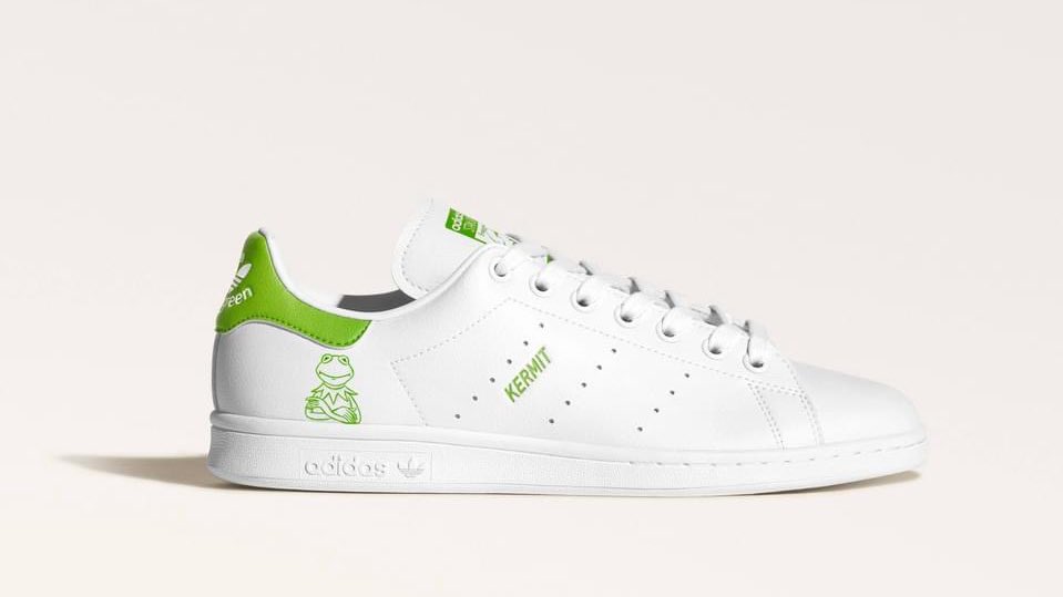 JOMMJOM's tweet photo. Adidas Original คอลเลคชั่นที่ collab กับ Disney ด้วยรองเท้ารุ่นฮิตอย่าง Stan Smith คือดีมากก นางหยิบเอาคาแรคเตอร์จี๊ดจ๊าดทั้งนั้นมาใช้ ซึ่งมันเข้ากันกับดีไซน์รองเท้า ดูไม่เด็กไป แต่ดูน่ารักตอบโจทย์ความดิสนี่ย์มากกก ทั้ง Monster Inc , Wall-E , น้องกบ Kermit , ทิงเกอร์เบลลล ✨✨ https://t.co/UbFhnw4pB4