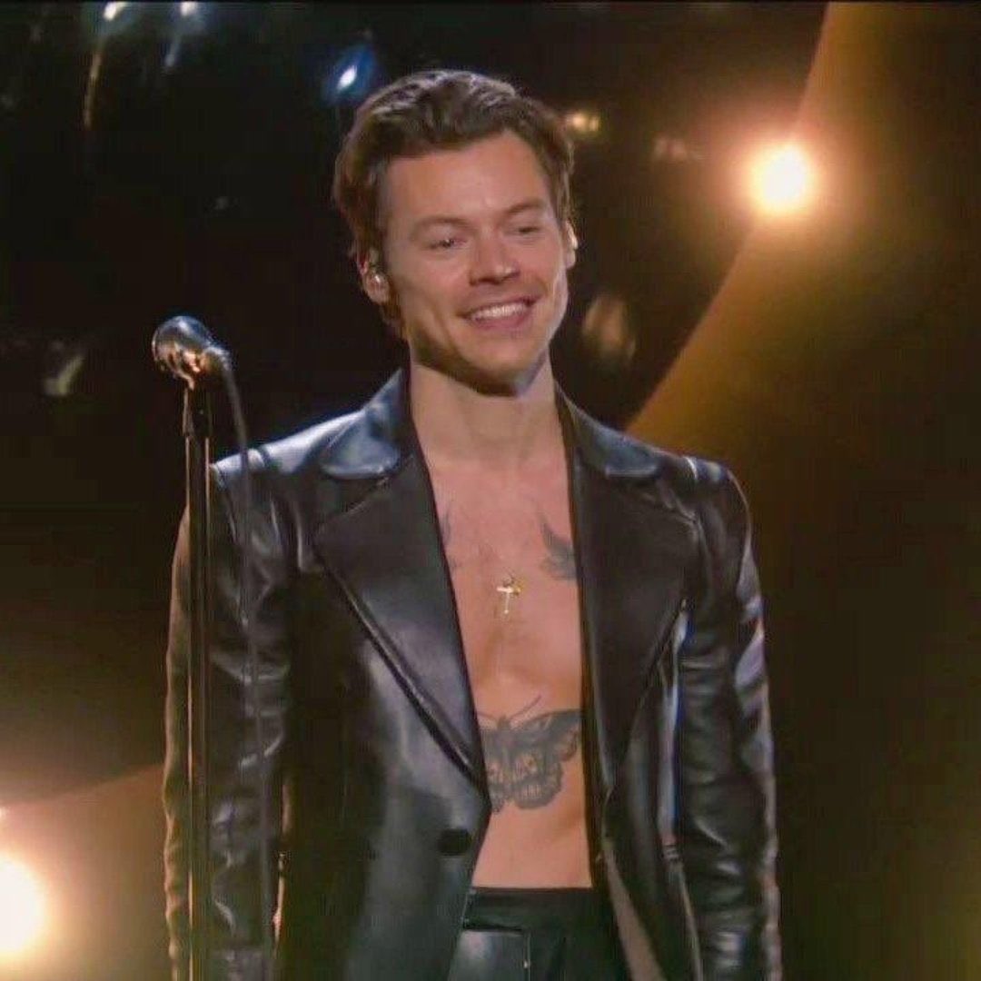 francystyless's tweet image. this harry          kissed              this louis