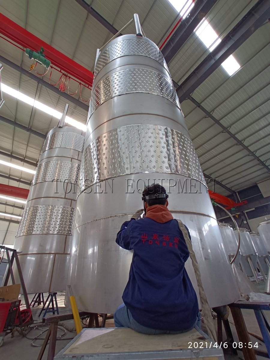 tonsen_brewing's tweet image. Tonsen new production 150BBL/17550L #fermenting equipment for Canada customer! welcome to customize what you want  for your brewery😉🤩
OEM mail:amanda@tonsenbrewing.com
#tonsen #unitank #commercialbrewery #alecompany #brewingco #beerfermenter #fermentation #fermenting #fermenter