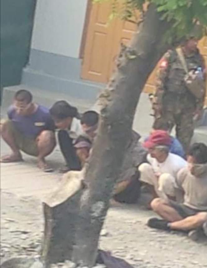 Violent attack at📍Kalay, Tahan this morning using live ammunition including RPG has raised its death toll to 8 people at least and many are injured too. 
#WhatsHappeningInMyanmar #Apr7Coup