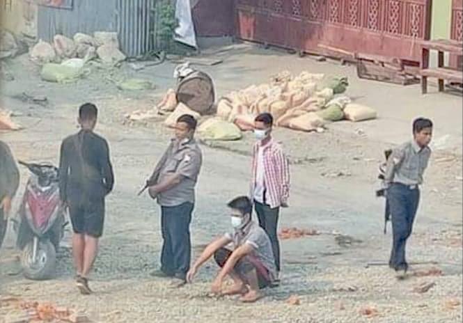 These are some of the bullets that was used to crack down unarmed civilians in Kale Township. Military junta forces are using all sorts of lethal weapons from live bullets to heavy machine guns and grenades.
IMPLEMENT R2P
#Apr7Coup
#WhatsHappeningInMyanmar