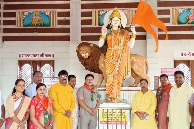 achla1111's tweet photo. #India_With_RSS 
इसमें कोई संदेह नहीं है https://t.co/FGCLt6o86C