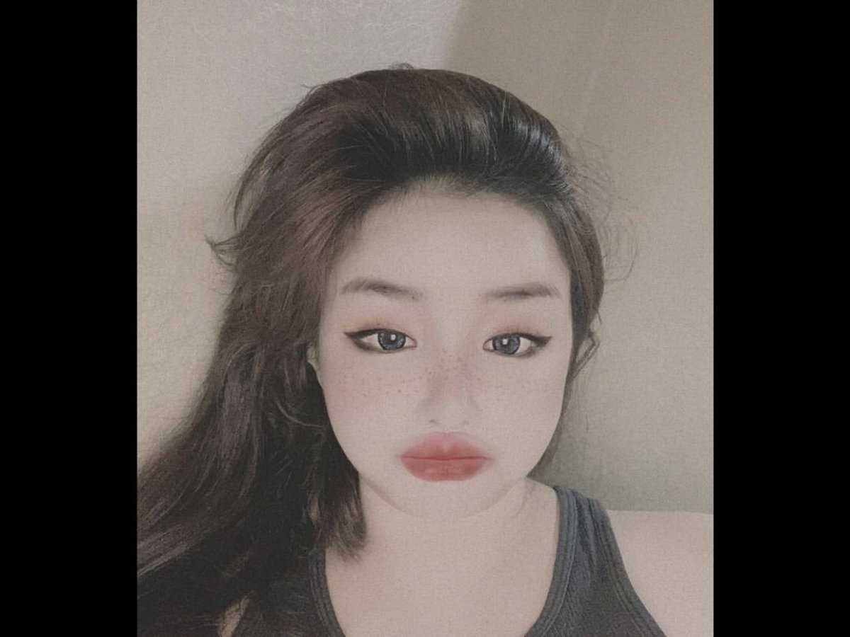 2NE1France_FR's tweet photo. 07.04.2021 | #BOMSTAGRAM
Bonjour~ A tous~~*^________^*
C'est Bom Park
J'espère que vous aimez ma chanson
“Do Re Mi Fa Sol” 🌈🐻😆🙌👏🙏🏻 #2ne1 @dnation_ent #dnation #디네이션 #박봄 #parkbom #bompark #ぼム #朴春#بارك_بوم##anh yêu em#أحبك https://t.co/wsunXPAW3c