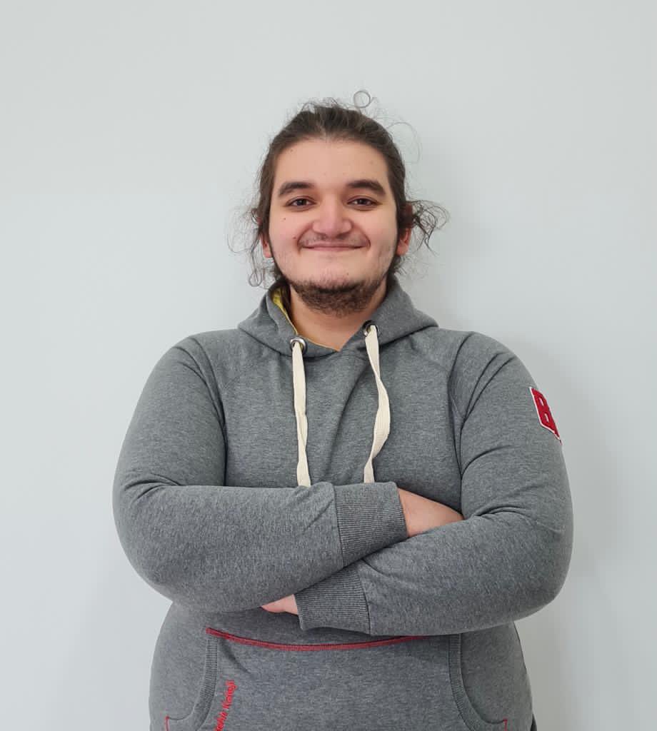 Sizleri Nehir,Ezgi ve Seyit’le tanıştırmak isterim.
Bahçeşehir Koleji Diyarbakır’ın öğrencileri onlar.
Nehir ve Ezgi Harvard Üniversitesi, Seyit ise Brown Üniversitesi’ni tam burslu olarak kazandı👏🏻
Gurur duyduk👏🏻
#HarvardUniversity 
#BrownUniversity 
#BahçeşehirKolejiDiyarbakır