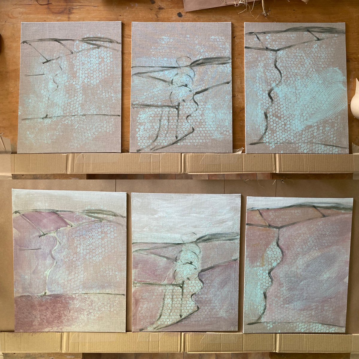 celiahart's tweet photo. It’s mainly a painting day for me ... I felt a need to divert from linocuts #landscapepainting #abstractingthelandscape #startingsomethingnew
https://t.co/SpxOqFLZPg https://t.co/pGWIMmQ516