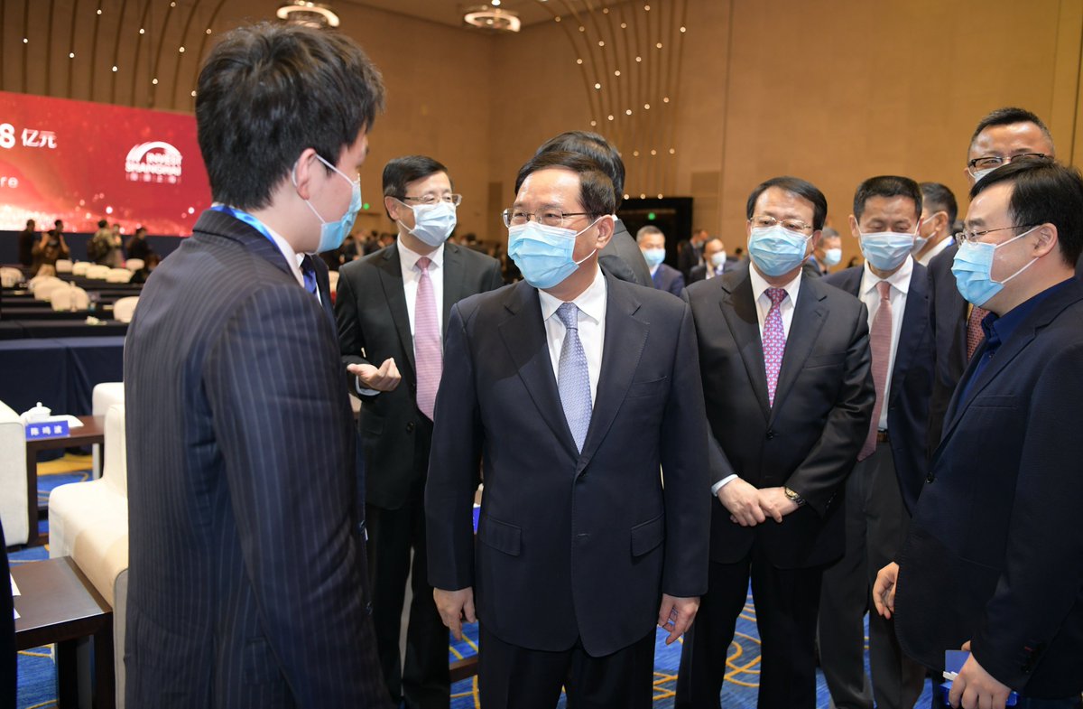 shanghaidaily's tweet photo. #Shanghai witnessed over 200 investment projects, covering integrated circuit, artificial intelligence and bio-medicine, signing valued almost 500 billion yuan (US$78.1 billion) during the Shanghai Global Investment Promotion Conference held on Wednesday. @InvestShanghai https://t.co/c0Cl0TgQB0