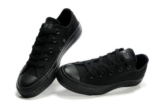 UApparell's tweet photo. suitable shoes to compliment your casual Look.
Available in size 39-45 at ksh 1499.
Call/WhatsApp 0707390310 for order/Country wide delivery. Welcome!!
President Kenyatta #ReleaseKiama #IMFStopLoaningKenya #TV47News #3STYLISTS #RingtoneApokoBackslides Raila https://t.co/wI6yP5Z7wy