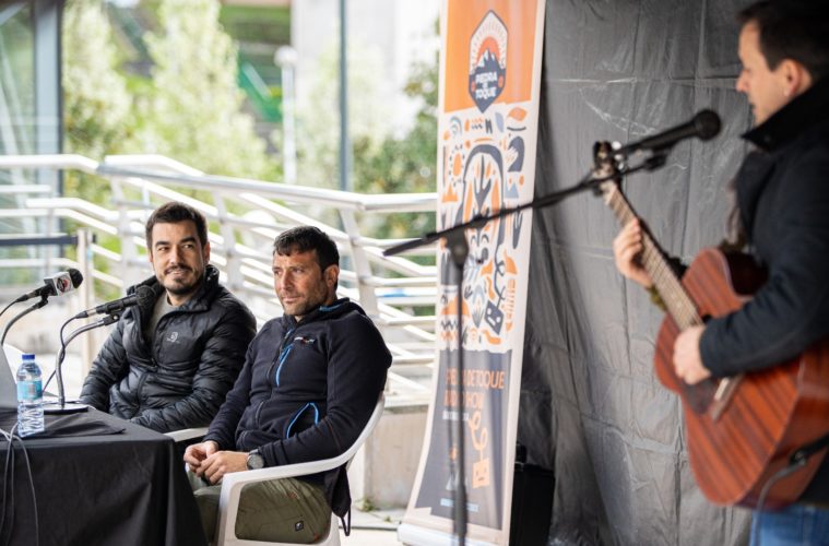 kazetariak's tweet photo. T08C600: 'PIEDRA DE TOQUE' RADIO SHOW con @AlexTxikon y la música de #Inun @imakazaga #KAZETARIAK
https://t.co/XfXLJAZCjW https://t.co/RRsenCWthN