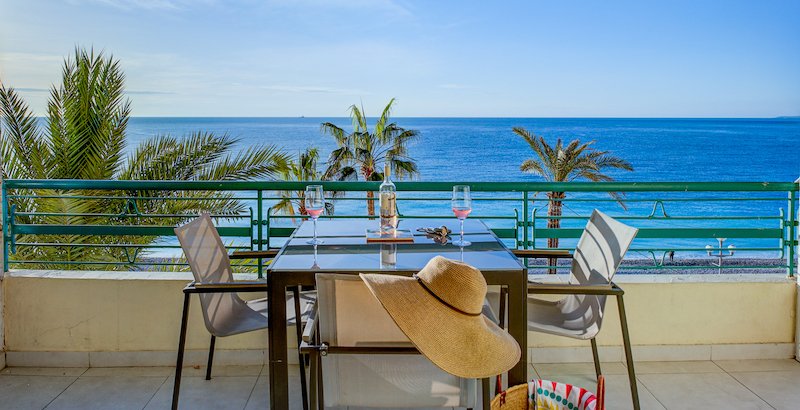 Have a wonderful Wednesday everyone! ❤️
#stayyna #ILoveNice #Nice06 #Holidayrentals #Niceholidayhomes #PropertyManagement #HolidayHome #Booking #PropertyRental #Enquiry #BookNow #France #CotedAzur #ExclusiveProperties #Luxury #ExclusiveProperties