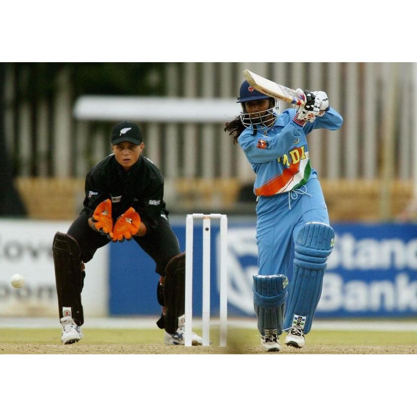 IWomensCricket's tweet image. #OnThisDay in 2005 Indian women&apos;s cricket team reached their 1st world Cup final under Mithali Raj&apos;s captaincy against New Zealand
Captain @M_Raj03 score unbeaten 91* runs 
@NooshinKhadeer took 3 wickets
@amtaji took 3 wickets
#neetudavid took 2 wickets