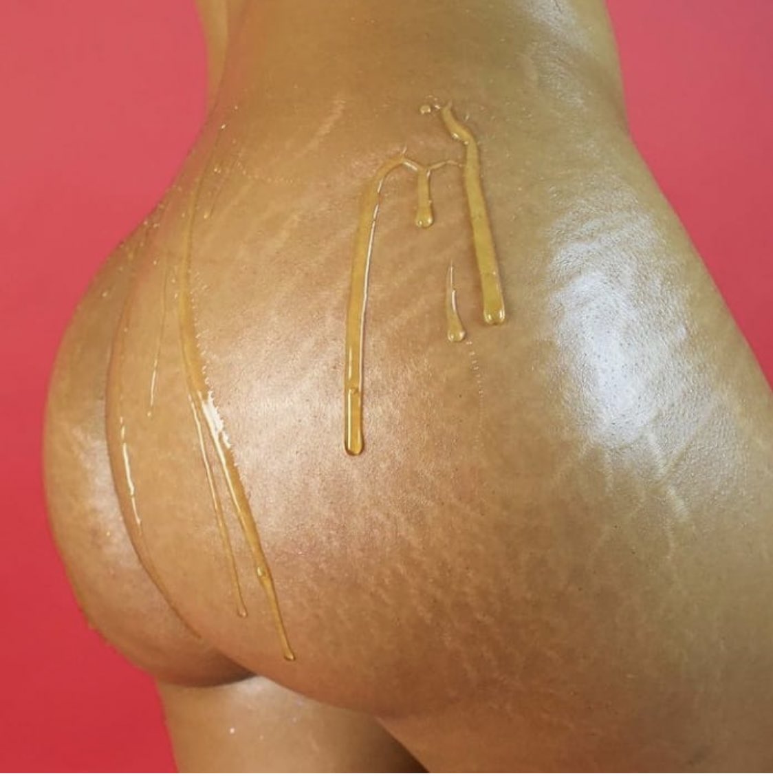dabuttlover69's tweet photo. HoneyLove #wetwednesday #sweetbooty #thickass #stretched #tigerstripes #Thickgirlproblems #thickchicks #thickthot #thickology #thickologist #thickerthanasnicker #NaturalBeauty #naturalbooty #culosgrande #culosnaturale #SOMF #SitOnMyFace #Smackable #spankable #spankme #assoftheday https://t.co/JrUaUHlEjz