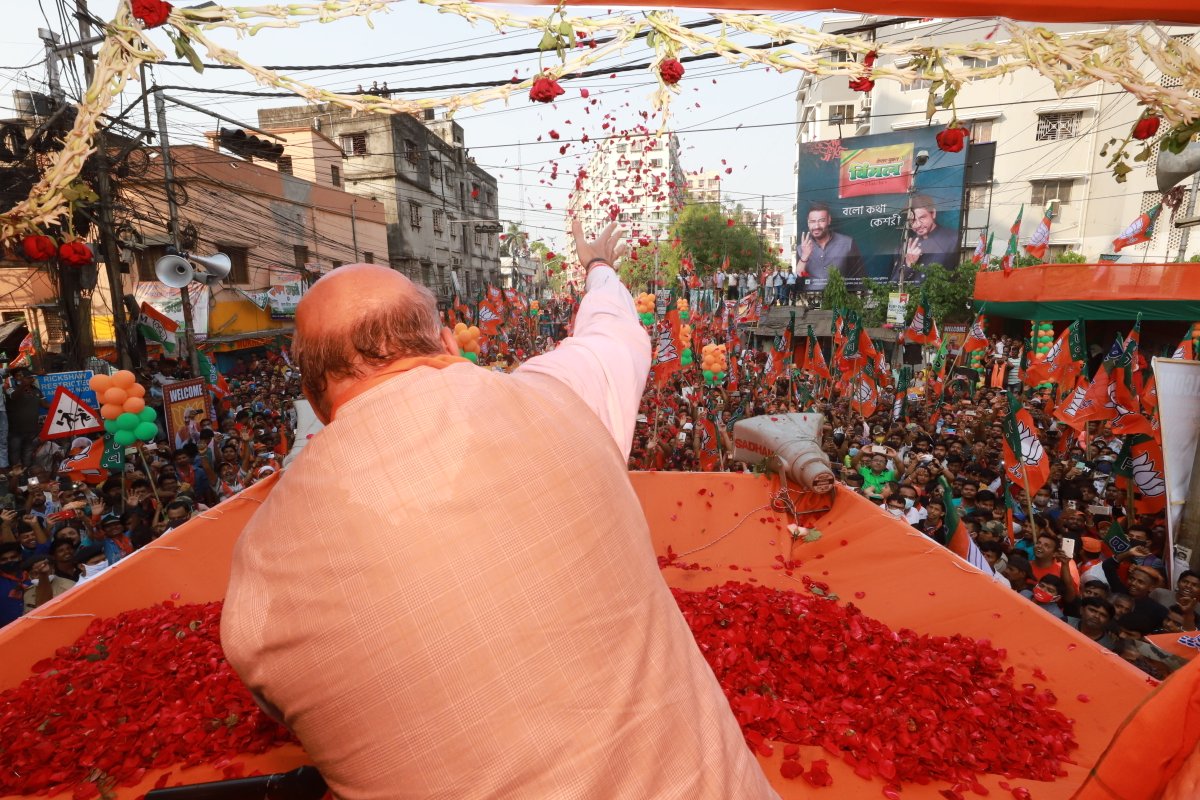 AmitShah's tweet photo. Some more pictures from Howrah Madhya.#BanglayBJP https://t.co/fVyaUFDJOD