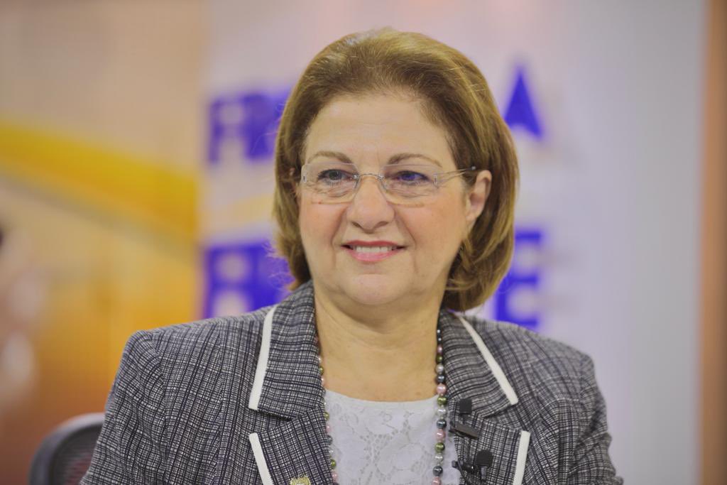 EducacionSV's tweet photo. “Por primera vez todos nuestros estudiantes tendrán sus libros de Esmate y Eslengua“, Ministra @HananiaCarla en @Frentea_Frente. https://t.co/KKUsW4GRBn