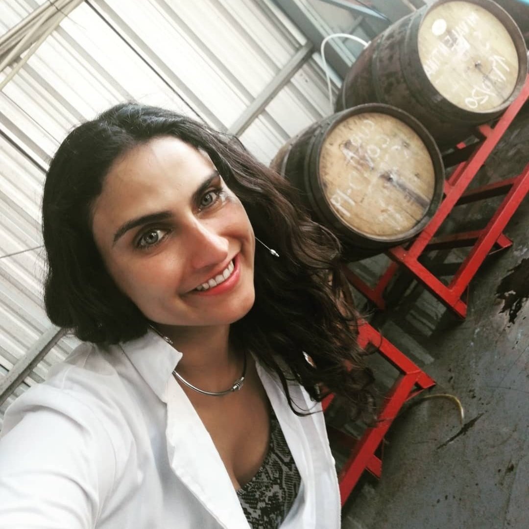 vickyLobos's tweet photo. Working at the barrel house
🦠🔥🍻🔬🤩
#BeerAdvisor
#craftbeer
#barrelhouse
#nativeyeast https://t.co/t9NwRRt6Zb