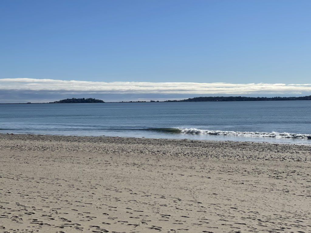 ChelseaScanner's tweet photo. It’s a beautiful DAY! 
#RevereBeach #stillparkforfree https://t.co/4gtyg87N1S