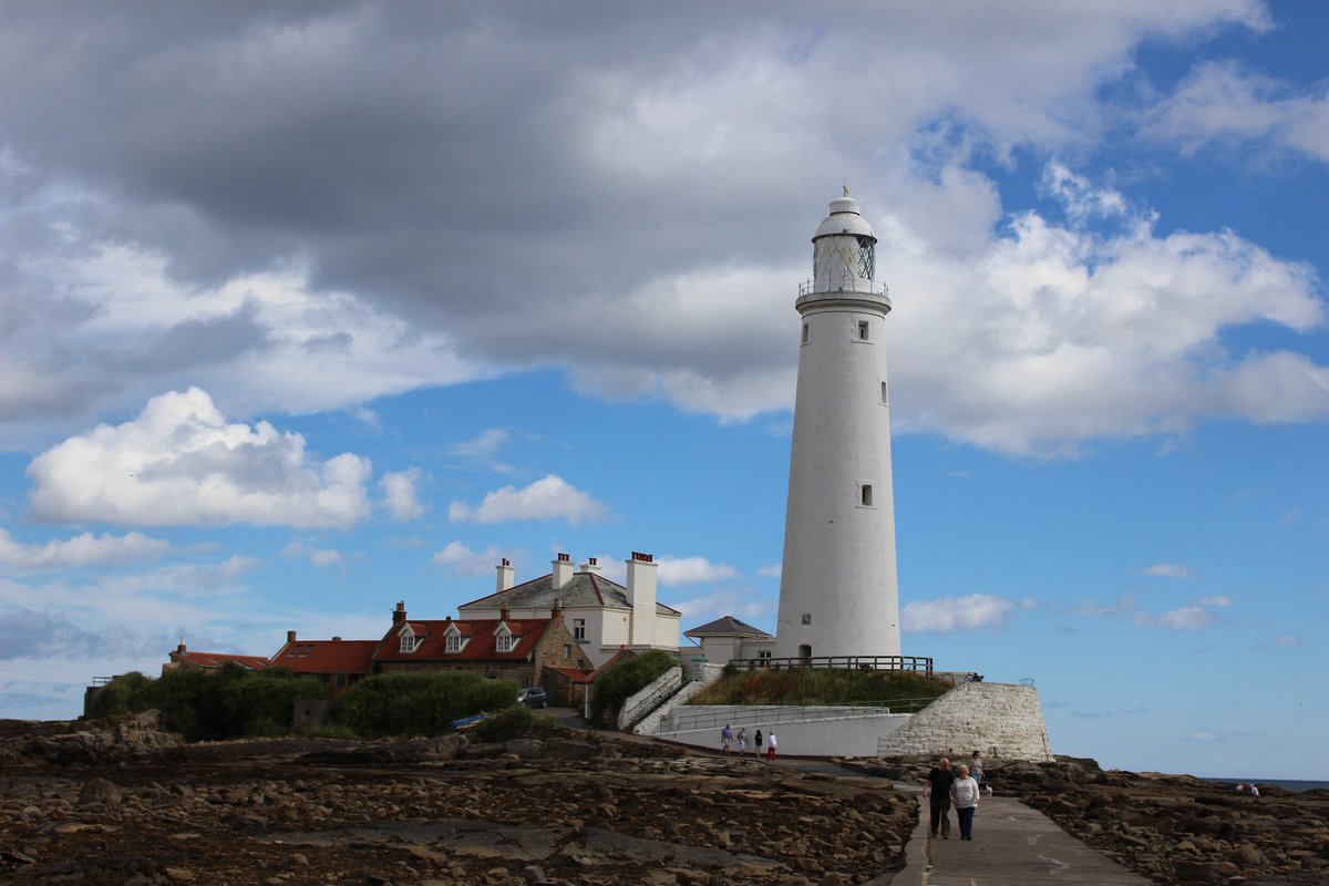 OpenLab_Ncl's tweet photo. 📸 Share your photos, sounds &amp; stories from the #NorthEast coast, and they could be used to tell the untold story of #climatechange.

We're looking for anything from 🦭 seals to your beach sounds and photos🏖️

Help us #GrowStoryWeb by replying below 👇 https://t.co/FYiGEiXE1G