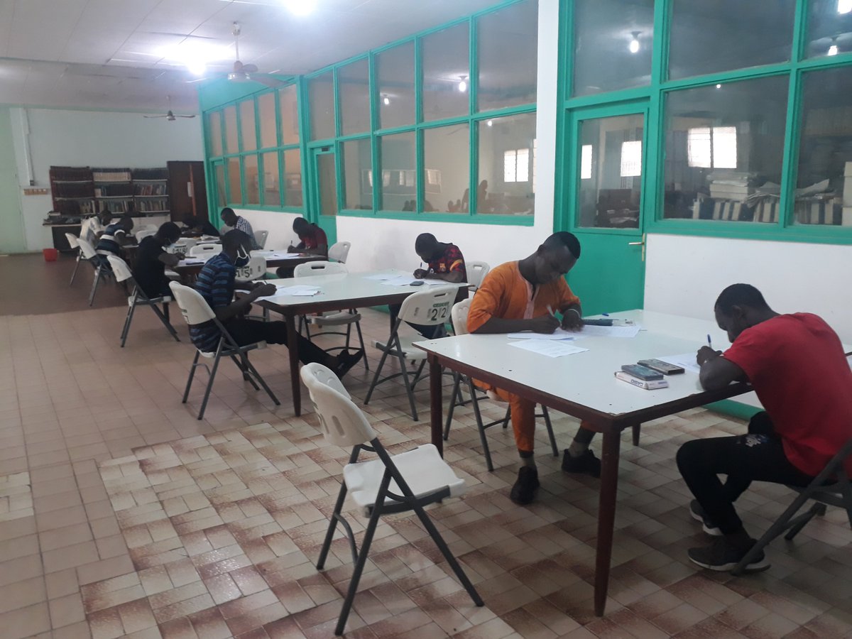 IStatistique's tweet photo. Lancement ce lundi 5 avril 2021 le concours ISE cycle long/AS, session 2021.
Sur les 37 candidats inscrits pour le concours, 28 se sont effectivement présentés au centre d’examen pour passer en deux jours les quatre épreuves. https://t.co/OXkUz742yM